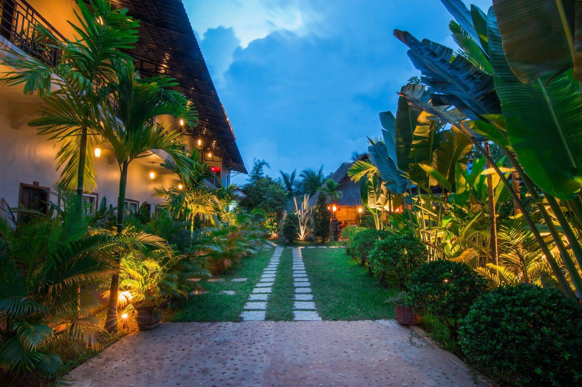 Reveal Angkor Hotel Siem Reap Eksteriør billede
